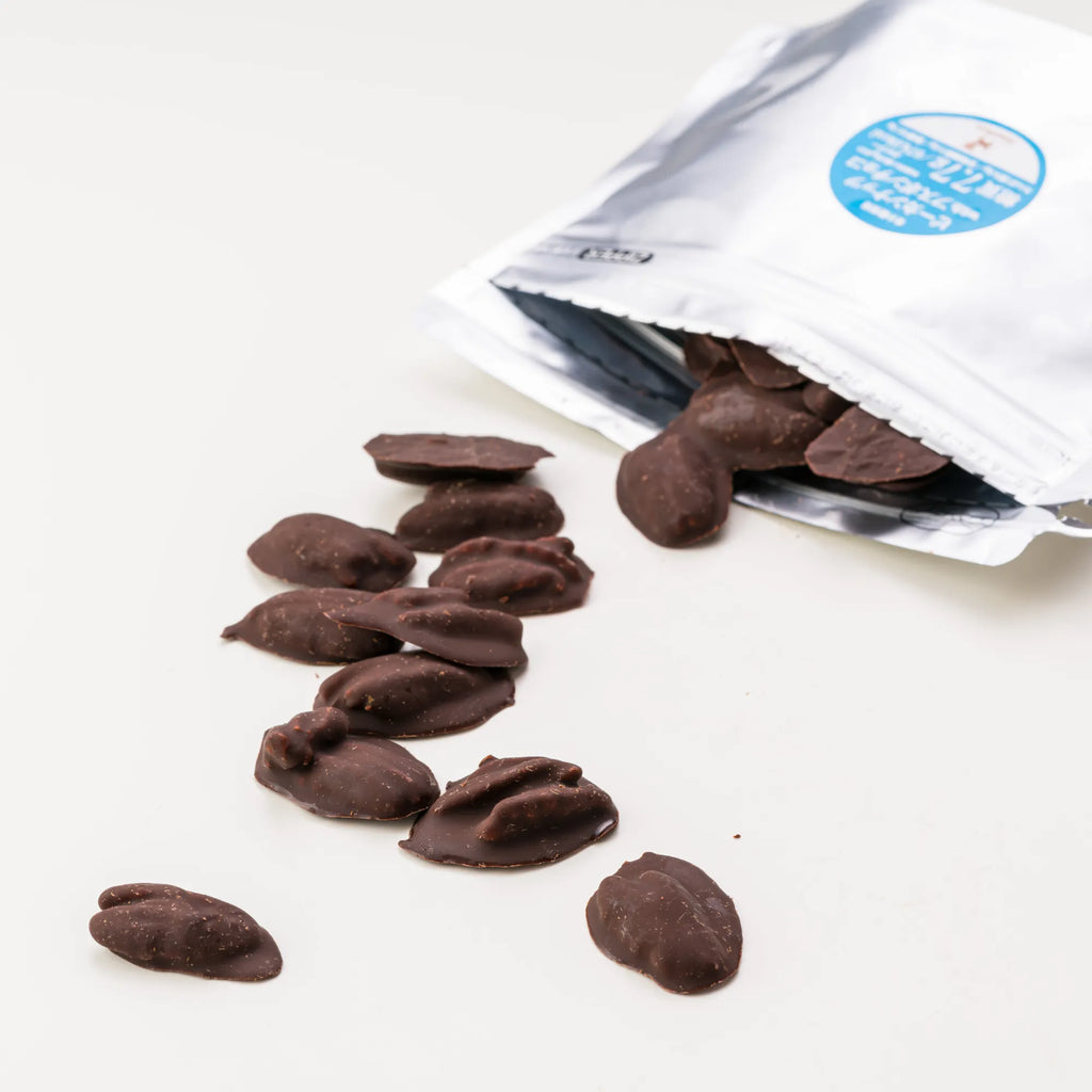 Pecan Nuts with Fusubon Chocolate Carbohydrates 7.7g